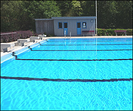 Schwimmerbecken, 50 Meter lang